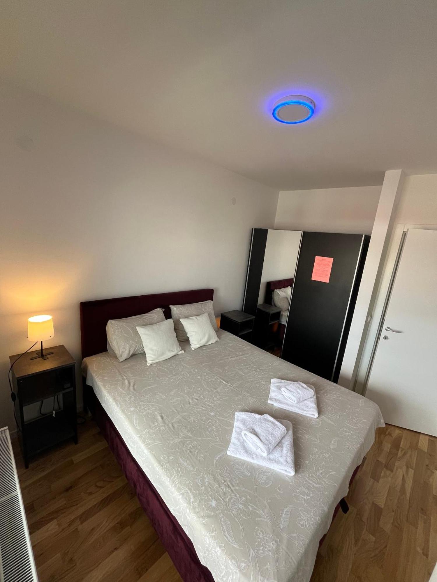 Lux Apartment 8, Center, Free Parking Ni Exterior foto